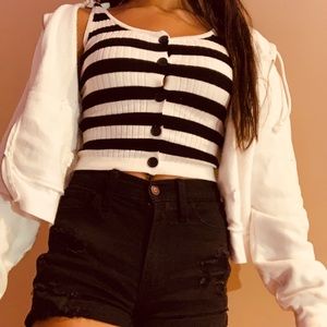 Cute black and white button up tank top